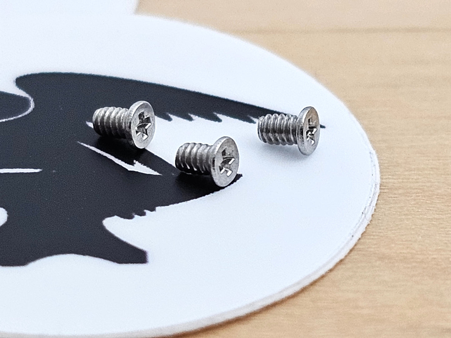 M1.4 x 2mm Micro Screws (3x)